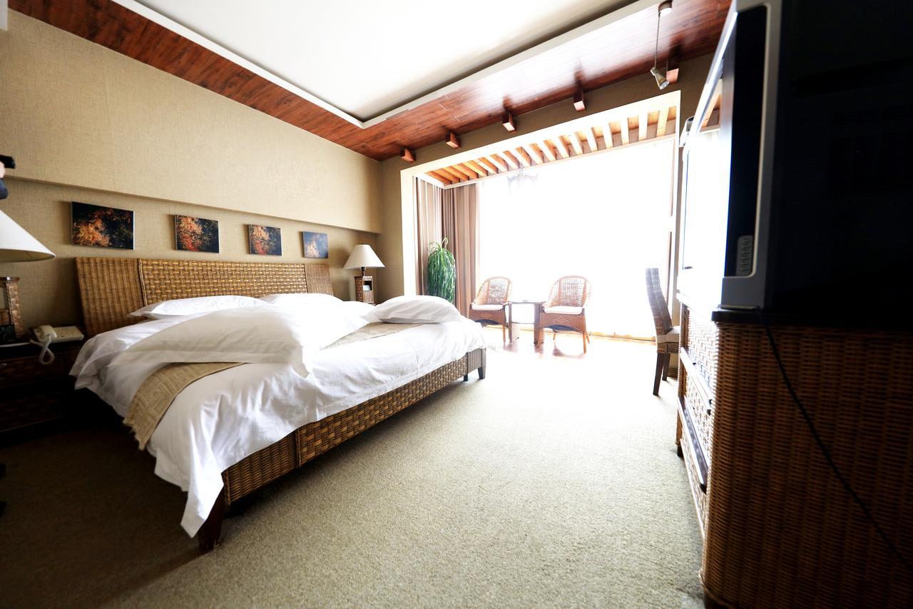 ホテル Xinjiang Yema International Clubhouse ウルムチ市 エクステリア 写真