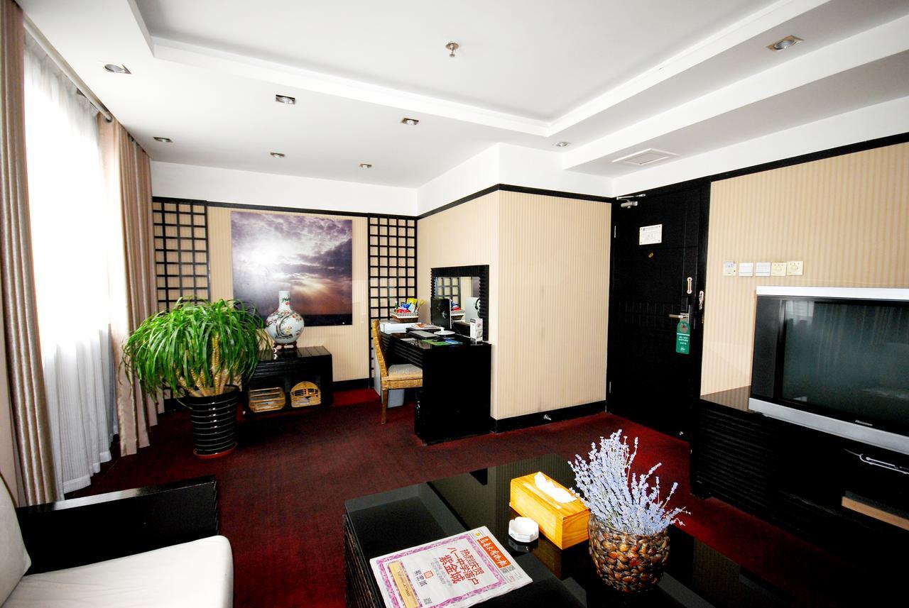 ホテル Xinjiang Yema International Clubhouse ウルムチ市 エクステリア 写真