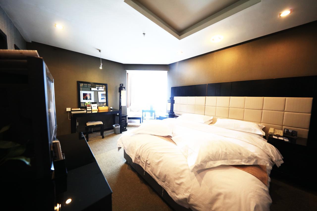 ホテル Xinjiang Yema International Clubhouse ウルムチ市 エクステリア 写真